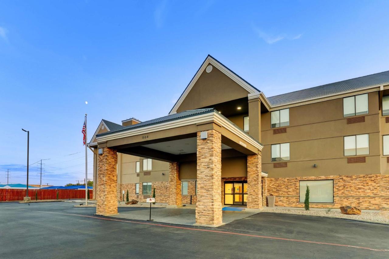 Best Western Plus Riata Hotel Brownwood Exterior photo