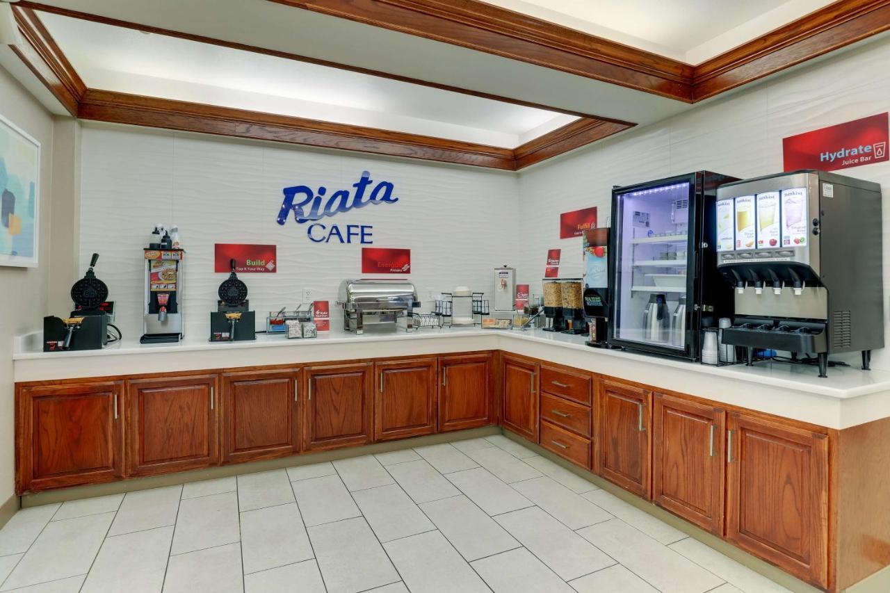 Best Western Plus Riata Hotel Brownwood Exterior photo